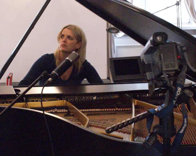 Giovanna Conti playing piano